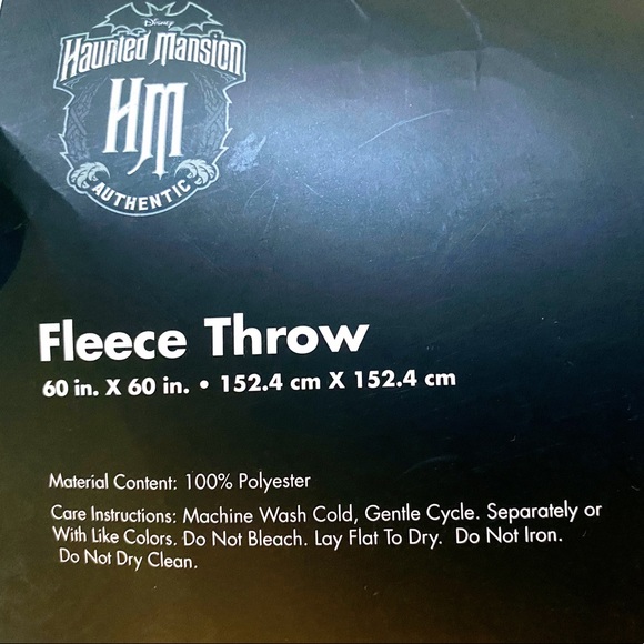 Fleece, Throw blanket Madame Leota , Hunted Mansion NWT - Picture 3 of 3